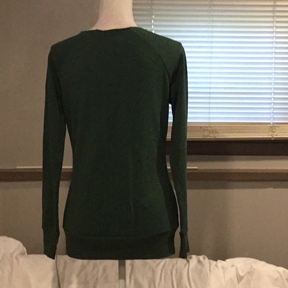 NFL Juniors Athletics top. - Picture 4 of 7